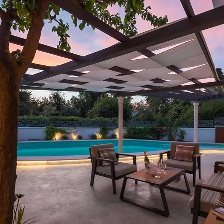 Magnificent Scorpaena With Heated Swimming P Villa Zadar