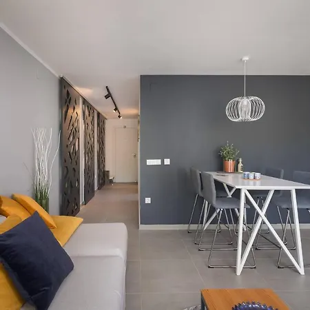 Magnificent Scorpaena With Heated Swimming P Villa