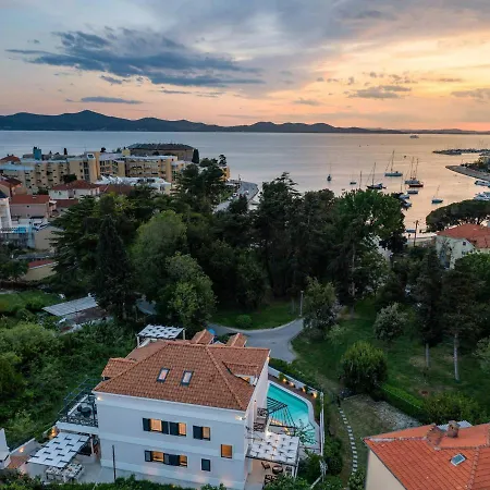 Villa Magnificent Scorpaena With Heated Swimming P Zadar